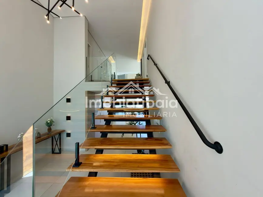 Foto 2 de Casa com 6 quartos à venda, 1232m2 em Piracaia - SP
