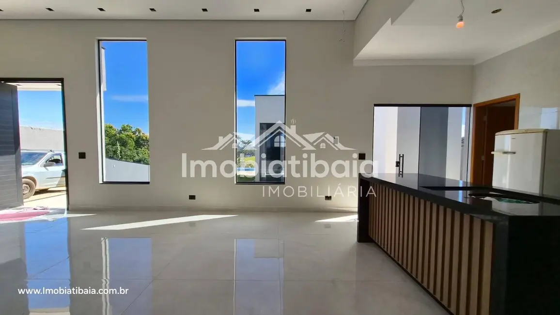 Foto 4 de Casa com 3 quartos à venda, 1000m2 em Vila Dom Pedro, Atibaia - SP