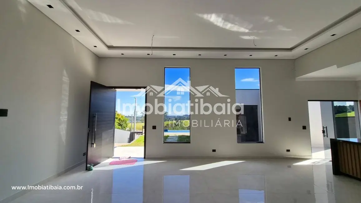 Foto 3 de Casa com 3 quartos à venda, 1000m2 em Vila Dom Pedro, Atibaia - SP