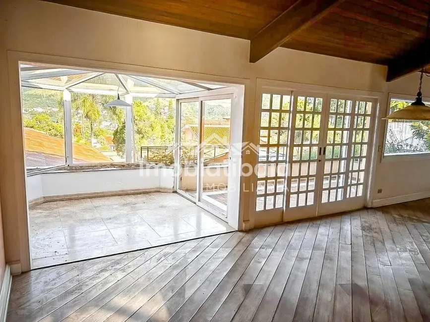 Foto 4 de Casa com 4 quartos à venda, 1024m2 em Vila Petrópolis, Atibaia - SP
