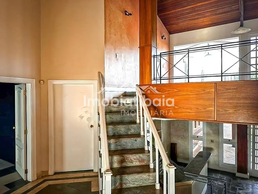 Foto 6 de Casa com 4 quartos à venda, 1024m2 em Vila Petrópolis, Atibaia - SP