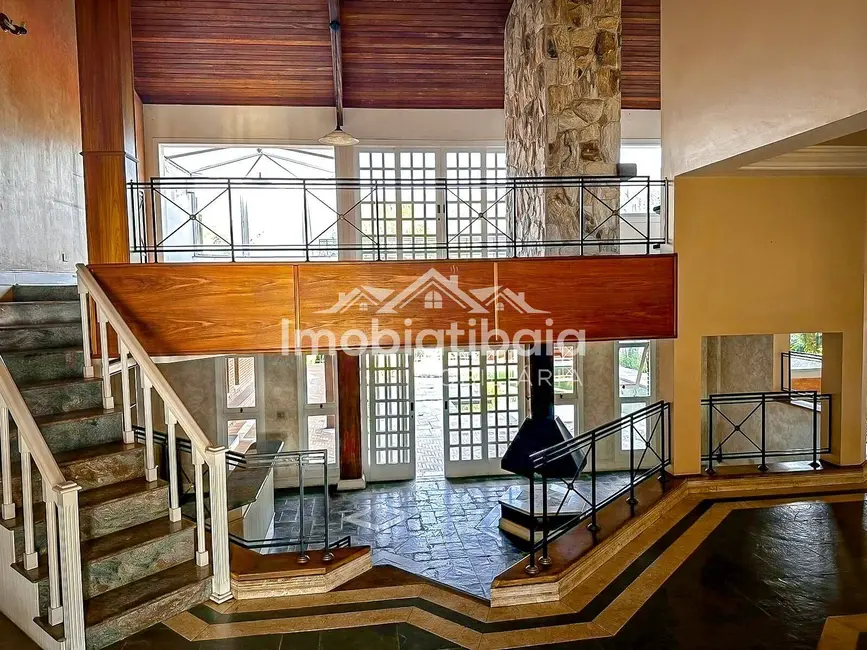 Foto 3 de Casa com 4 quartos à venda, 1024m2 em Vila Petrópolis, Atibaia - SP