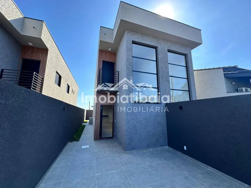 Foto 1 de Casa com 3 quartos à venda, 105m2 em Vila Petrópolis, Atibaia - SP