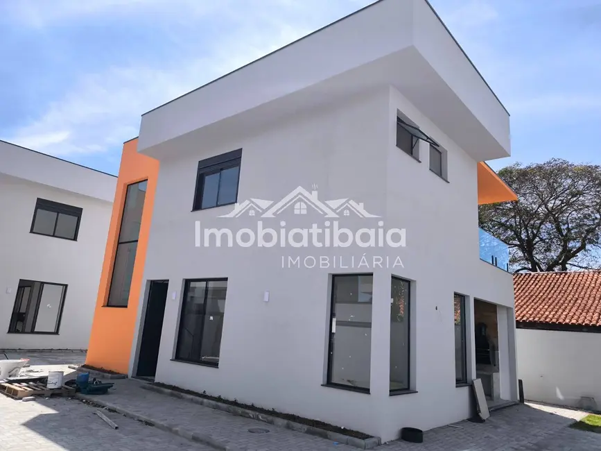 Foto 2 de Casa com 3 quartos à venda, 143m2 em Vila Petrópolis, Atibaia - SP