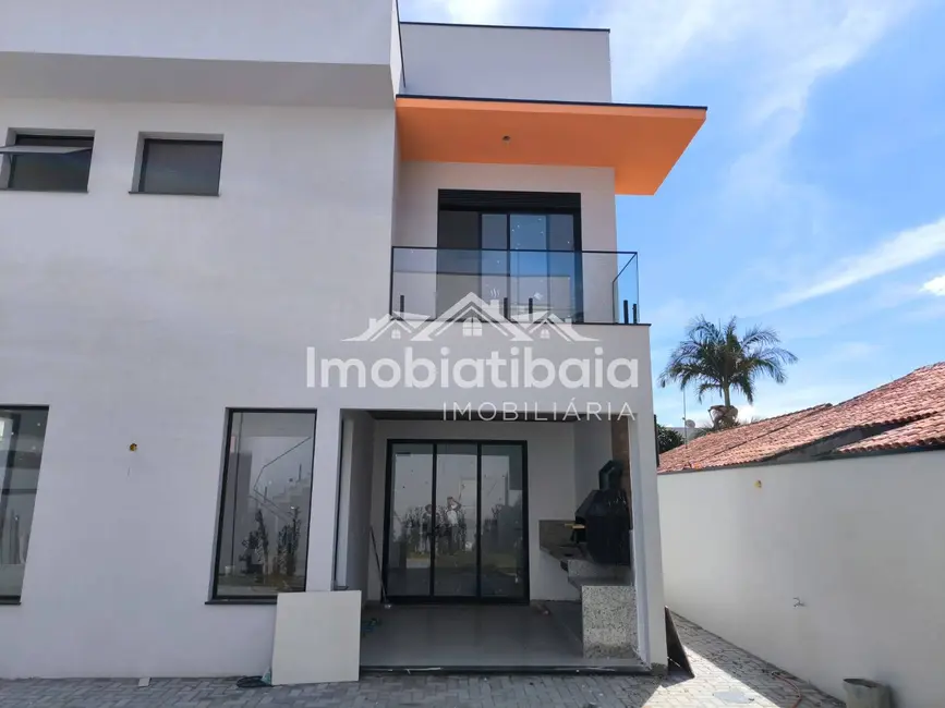 Foto 3 de Casa com 3 quartos à venda, 143m2 em Vila Petrópolis, Atibaia - SP
