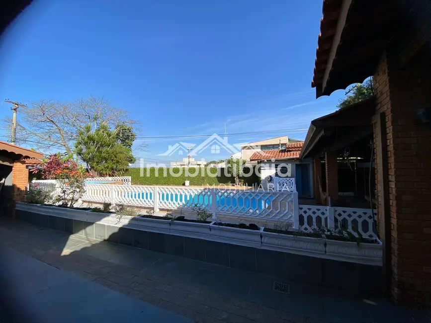Casa com 3 quartos à venda, 307m2 em Alvinópolis, Atibaia - SP - imagem 8 Foto 8 de Casa com 3 quartos à venda, 307m2 em Alvinópolis, Atibaia - SP