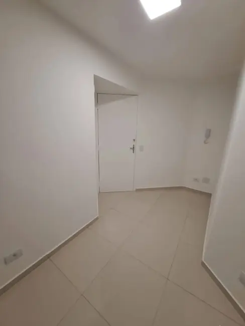 Apartamento com 1 quarto à venda, 24m2 em Centro, Curitiba - PR - imagem 2 Foto 2 de Apartamento com 1 quarto à venda, 24m2 em Centro, Curitiba - PR