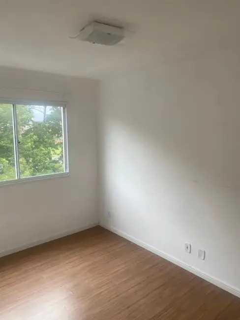 Apartamento com 2 quartos à venda, 51m2 em Pinheirinho, Curitiba - PR - imagem 4 Foto 4 de Apartamento com 2 quartos à venda, 51m2 em Pinheirinho, Curitiba - PR