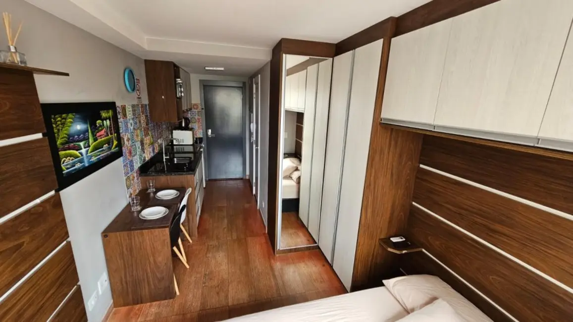 Apartamento com 1 quarto à venda, 17m2 em Centro, Curitiba - PR - imagem 1 Foto 1 de Apartamento com 1 quarto à venda, 17m2 em Centro, Curitiba - PR
