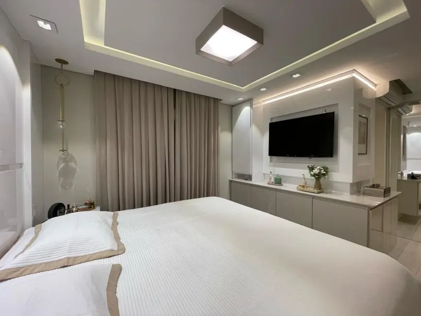 Foto 9 de Apartamento com 3 quartos à venda, 155m2 em Portão, Curitiba - PR