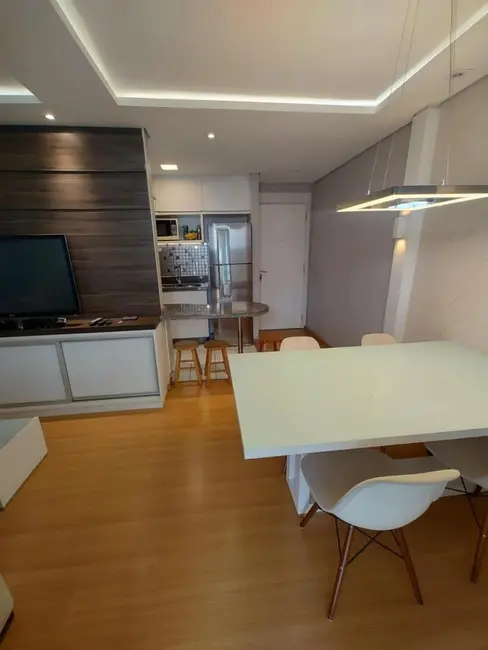 Foto 3 de Apartamento com 3 quartos à venda, 70m2 em Capão Raso, Curitiba - PR