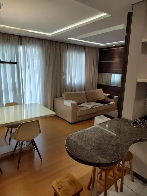 Foto 4 de Apartamento com 3 quartos à venda, 70m2 em Capão Raso, Curitiba - PR