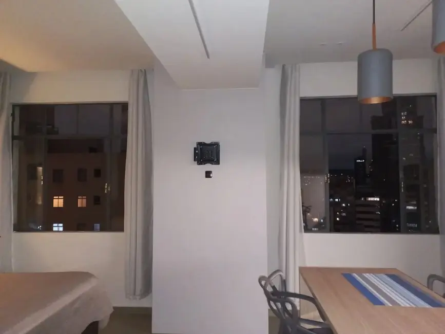 Foto 2 de Apartamento com 1 quarto à venda, 33m2 em Centro, Curitiba - PR