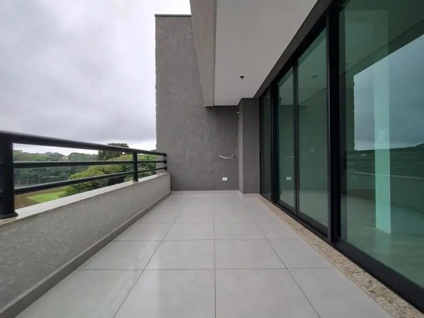 Sobrado com 4 quartos à venda, 216m2 em São Lourenço, Curitiba - PR - imagem 9 Foto 9 de Sobrado com 4 quartos à venda, 216m2 em São Lourenço, Curitiba - PR