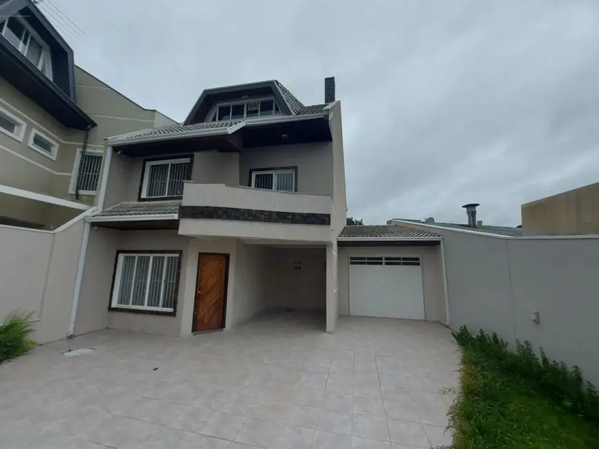 Sobrado com 4 quartos à venda, 192m2 em Bom Retiro, Curitiba - PR - imagem 3 Foto 3 de Sobrado com 4 quartos à venda, 192m2 em Bom Retiro, Curitiba - PR