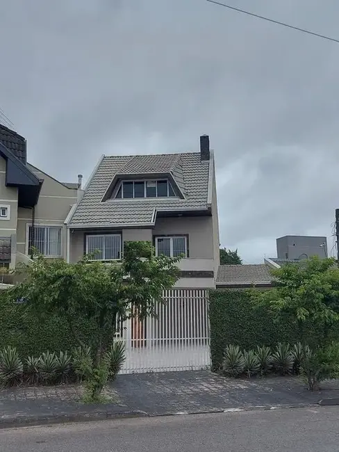 Foto 2 de Sobrado com 4 quartos à venda, 192m2 em Bom Retiro, Curitiba - PR