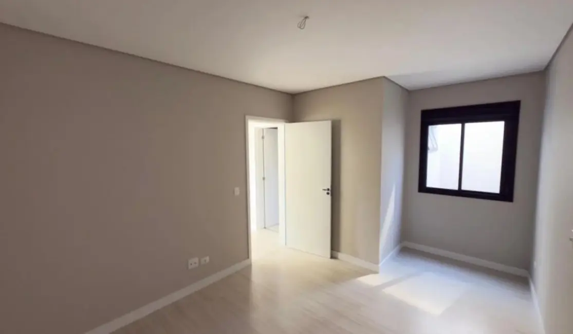 Foto 6 de Sobrado com 3 quartos à venda, 160m2 em Portão, Curitiba - PR