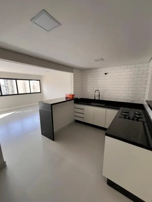 Foto 1 de Apartamento com 3 quartos à venda, 90m2 em Água Verde, Curitiba - PR