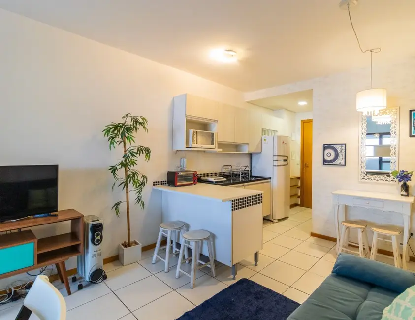 Foto 3 de Apartamento com 1 quarto à venda, 34m2 em Centro, Curitiba - PR