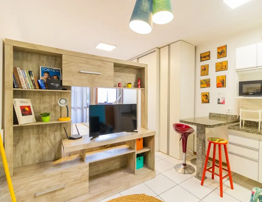 Apartamento com 1 quarto à venda, 27m2 em Centro, Curitiba - PR - imagem 5 Foto 5 de Apartamento com 1 quarto à venda, 27m2 em Centro, Curitiba - PR