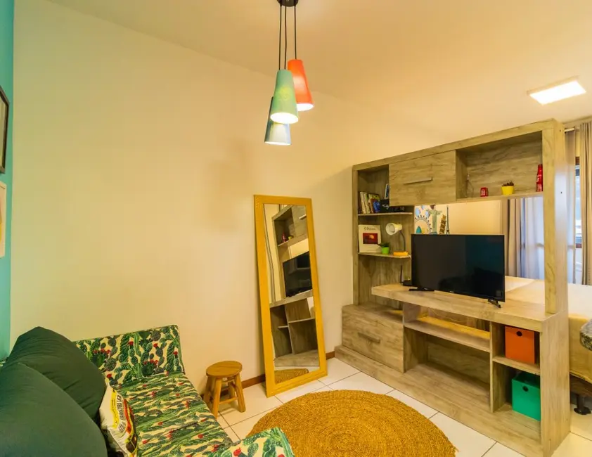 Apartamento com 1 quarto à venda, 27m2 em Centro, Curitiba - PR - imagem 7 Foto 7 de Apartamento com 1 quarto à venda, 27m2 em Centro, Curitiba - PR