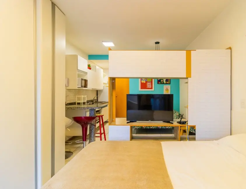 Apartamento com 1 quarto à venda, 27m2 em Centro, Curitiba - PR - imagem 8 Foto 8 de Apartamento com 1 quarto à venda, 27m2 em Centro, Curitiba - PR