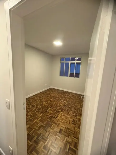 Apartamento com 3 quartos à venda, 96m2 em Água Verde, Curitiba - PR - imagem 9 Foto 9 de Apartamento com 3 quartos à venda, 96m2 em Água Verde, Curitiba - PR