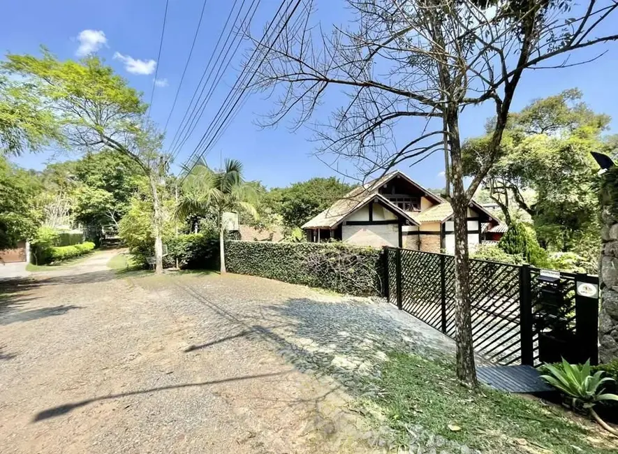 Foto 2 de Casa de Condomínio com 3 quartos à venda em Chácara Santa Lúcia, Carapicuiba - SP