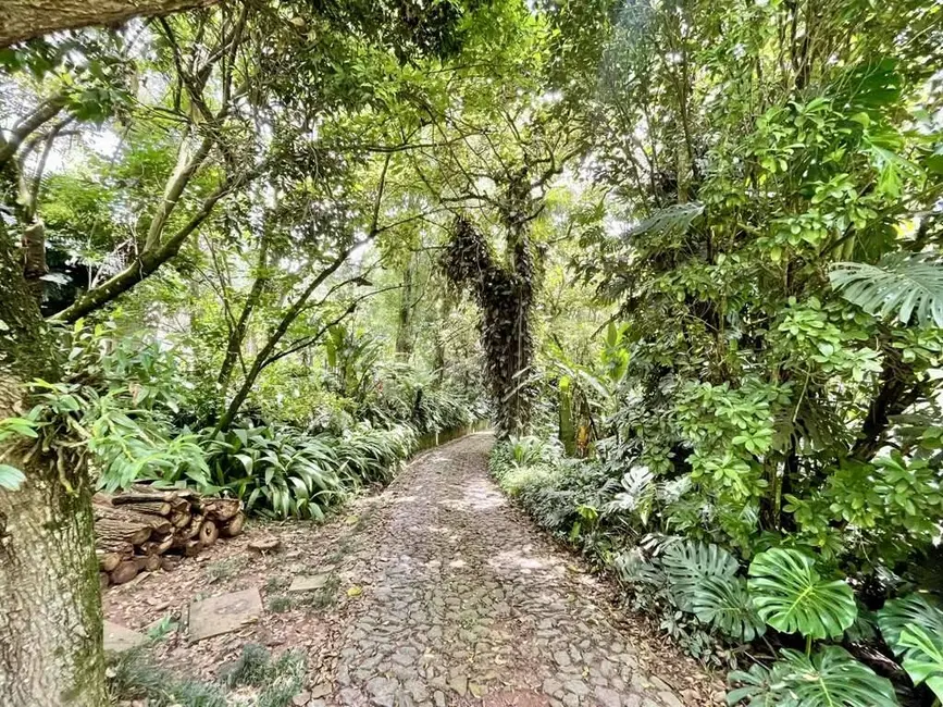 Casa de Condomínio com 3 quartos à venda em Chácara do Refúgio, Carapicuiba - SP - imagem 5 Foto 5 de Casa de Condomínio com 3 quartos à venda em Chácara do Refúgio, Carapicuiba - SP