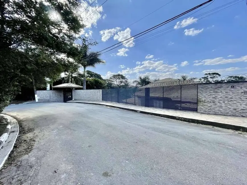 Casa com 5 quartos à venda e para alugar em Carapicuiba - SP - imagem 4 Foto 4 de Casa com 5 quartos à venda e para alugar em Carapicuiba - SP