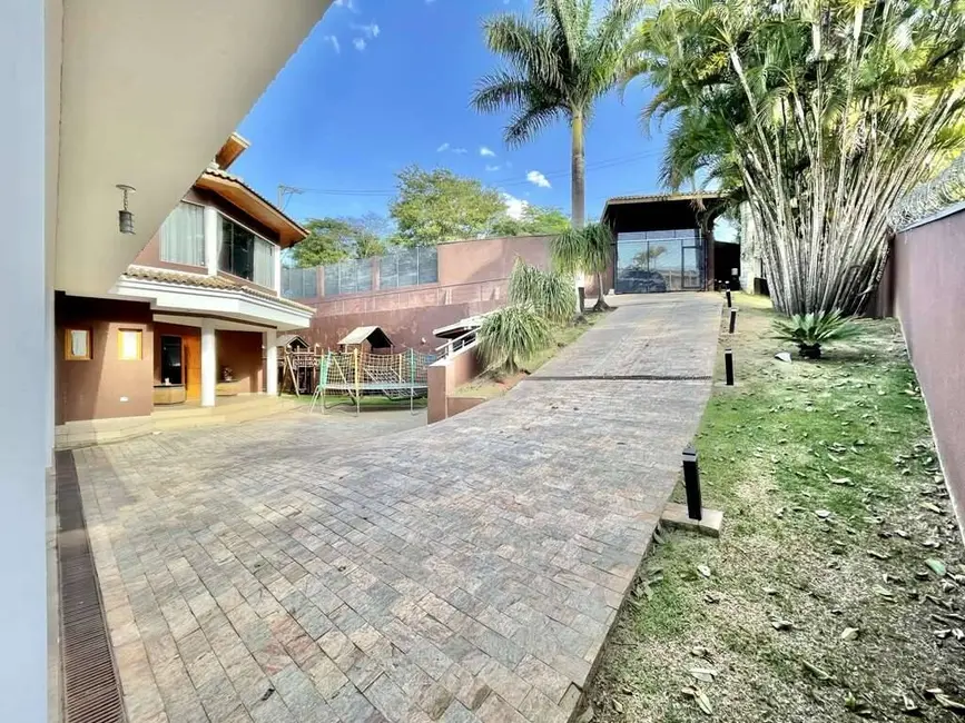 Casa com 5 quartos à venda e para alugar em Carapicuiba - SP - imagem 7 Foto 7 de Casa com 5 quartos à venda e para alugar em Carapicuiba - SP