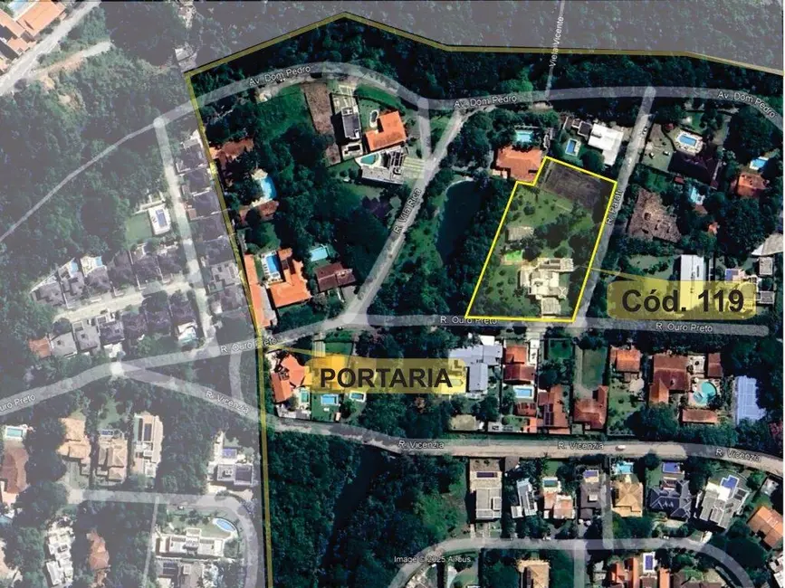 Foto 2 de Casa de Condomínio com 5 quartos à venda em Chácara de La Rocca, Carapicuiba - SP