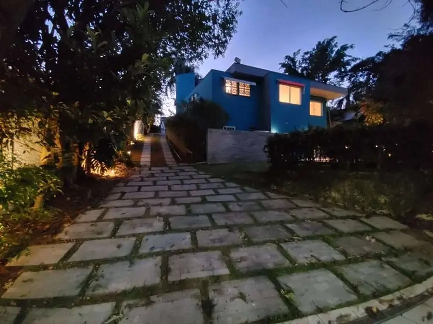 Casa de Condomínio com 6 quartos à venda e para alugar em Jardim Marilu, Carapicuiba - SP - imagem 5 Foto 5 de Casa de Condomínio com 6 quartos à venda e para alugar em Jardim Marilu, Carapicuiba - SP