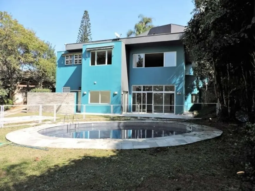 Foto 1 de Casa de Condomínio com 6 quartos à venda e para alugar em Jardim Marilu, Carapicuiba - SP