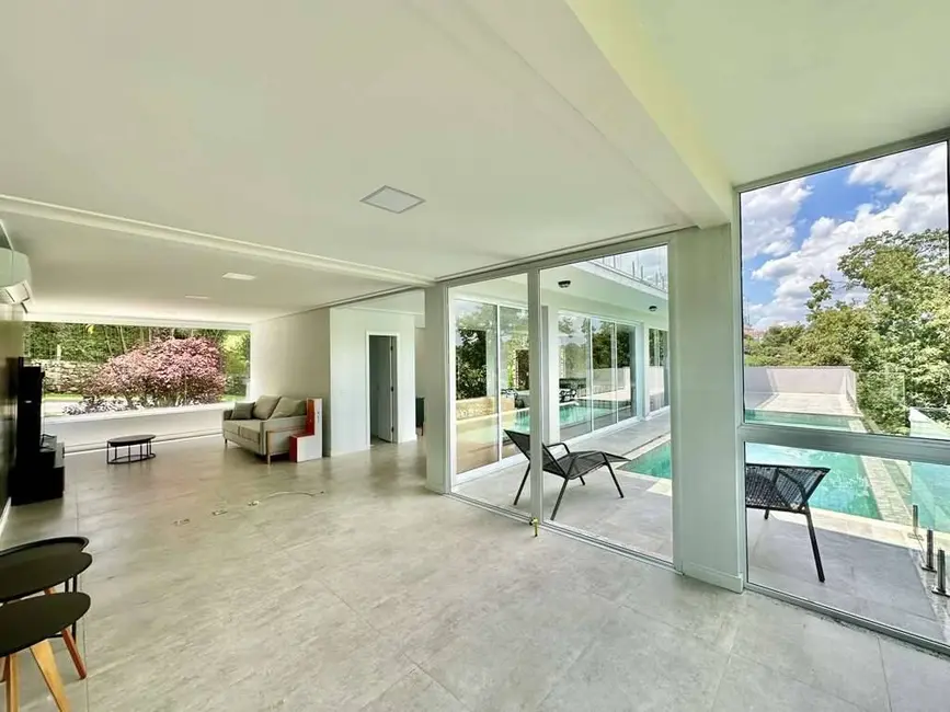 Foto 9 de Casa de Condomínio com 4 quartos à venda em Chácara dos Lagos, Carapicuiba - SP