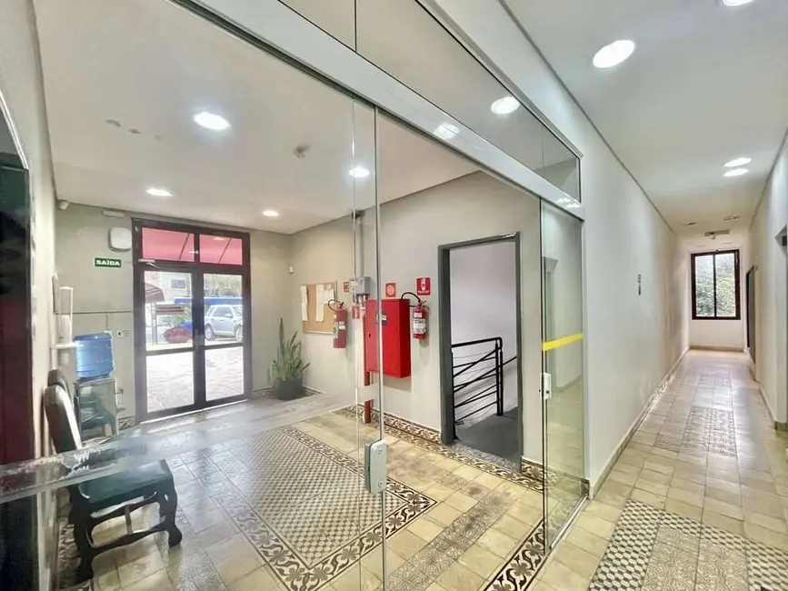 Foto 2 de Sala Comercial à venda e para alugar, 86m2 em Chácara São João, Carapicuiba - SP