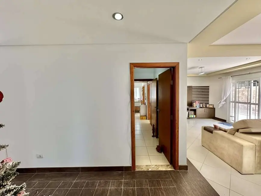 Foto 7 de Casa de Condomínio com 4 quartos à venda em Golf Gardens, Carapicuiba - SP