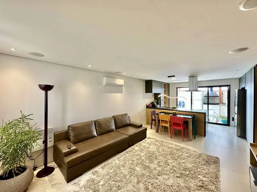 Foto 7 de Casa de Condomínio com 4 quartos à venda em Parque Rincão, Cotia - SP