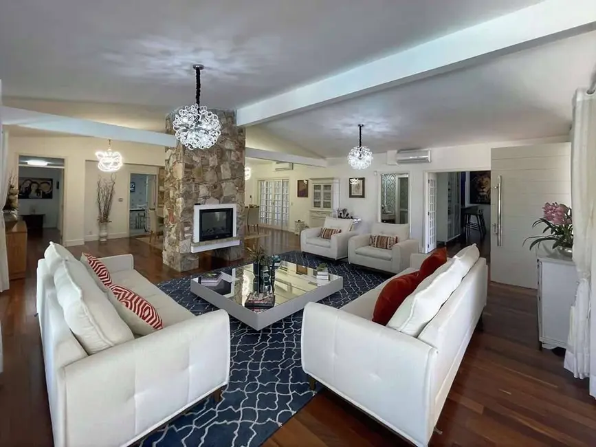 Foto 8 de Casa com 4 quartos à venda em Vila Santo Antônio, Cotia - SP