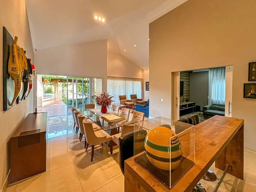 Casa de Condomínio com 4 quartos à venda em Jardim Ipês, Cotia - SP - imagem 9 Foto 9 de Casa de Condomínio com 4 quartos à venda em Jardim Ipês, Cotia - SP