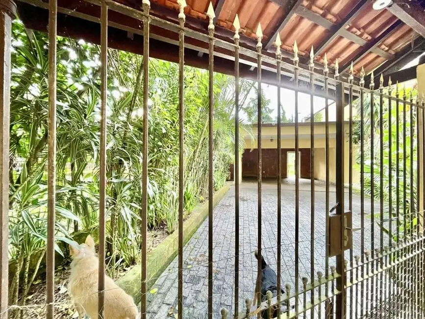 Foto 7 de Casa de Condomínio com 4 quartos à venda em Chácara de La Rocca, Carapicuiba - SP