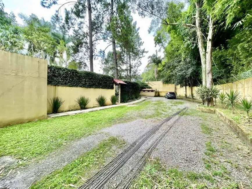 Foto 4 de Casa de Condomínio com 4 quartos à venda em Chácara de La Rocca, Carapicuiba - SP