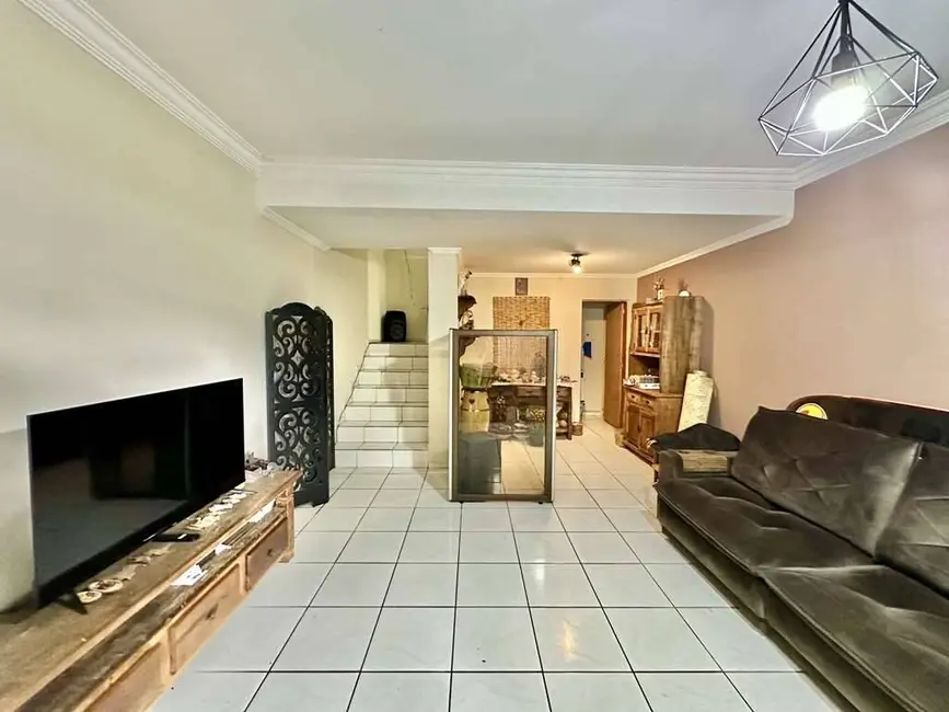 Casa com 2 quartos à venda em Jardim Rebelato, Cotia - SP - imagem 7 Foto 7 de Casa com 2 quartos à venda em Jardim Rebelato, Cotia - SP