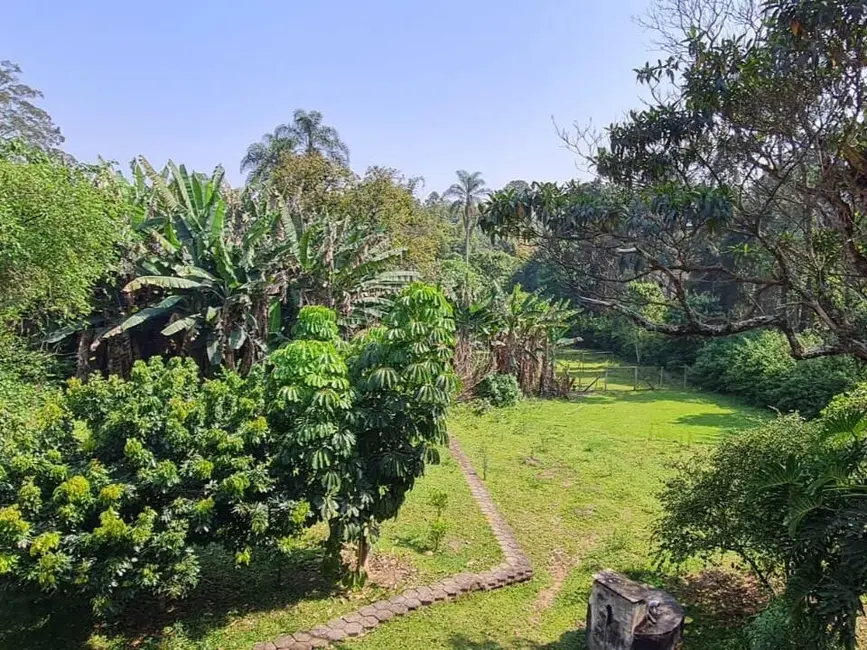 Casa com 5 quartos à venda e para alugar em Vila Santo Antônio, Cotia - SP - imagem 9 Foto 9 de Casa com 5 quartos à venda e para alugar em Vila Santo Antônio, Cotia - SP