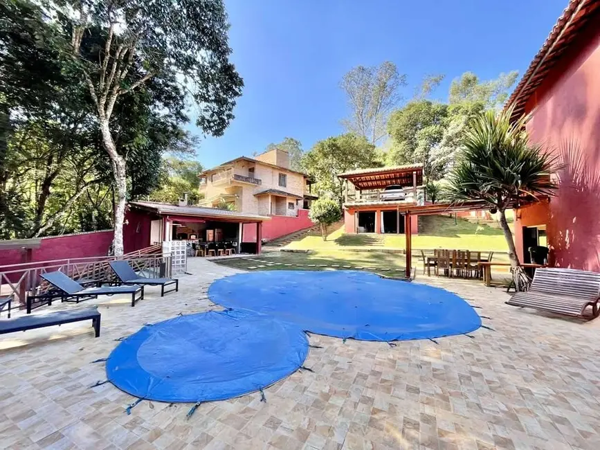 Foto 1 de Casa de Condomínio com 4 quartos à venda em Chácara dos Lagos, Carapicuiba - SP