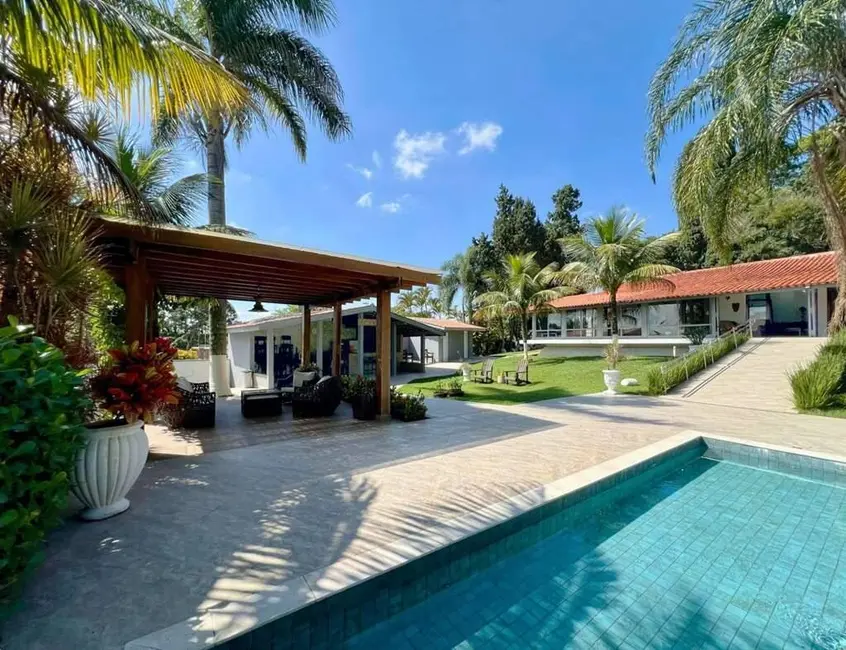 Casa de Condomínio com 6 quartos à venda em Chácara das Paineiras, Carapicuiba - SP - imagem 1 Foto 1 de Casa de Condomínio com 6 quartos à venda em Chácara das Paineiras, Carapicuiba - SP