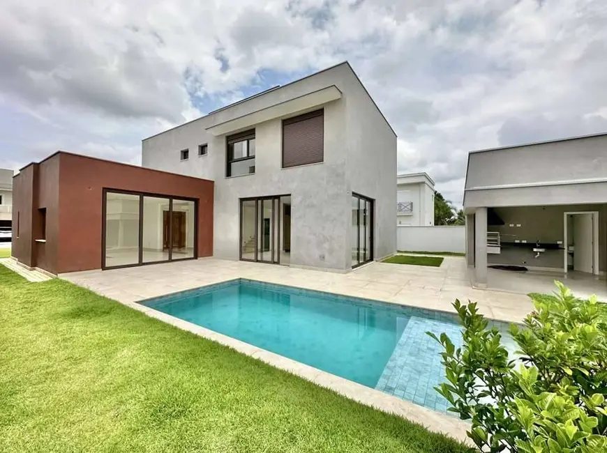 Foto 1 de Casa de Condomínio com 4 quartos à venda e para alugar em Granja Viana, Carapicuiba - SP
