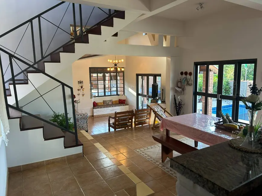 Casa com 2 quartos à venda, 16777215m2 em Caldas - MG - imagem 4 Foto 4 de Casa com 2 quartos à venda, 16777215m2 em Caldas - MG