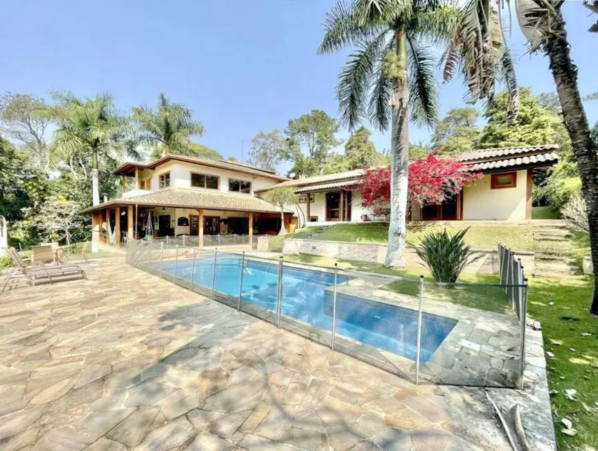 Foto 1 de Casa com 4 quartos à venda em Cotia - SP