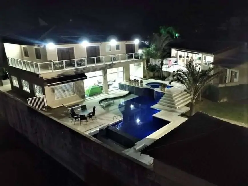 Foto 1 de Casa com 4 quartos à venda, 1328m2 em Cotia - SP